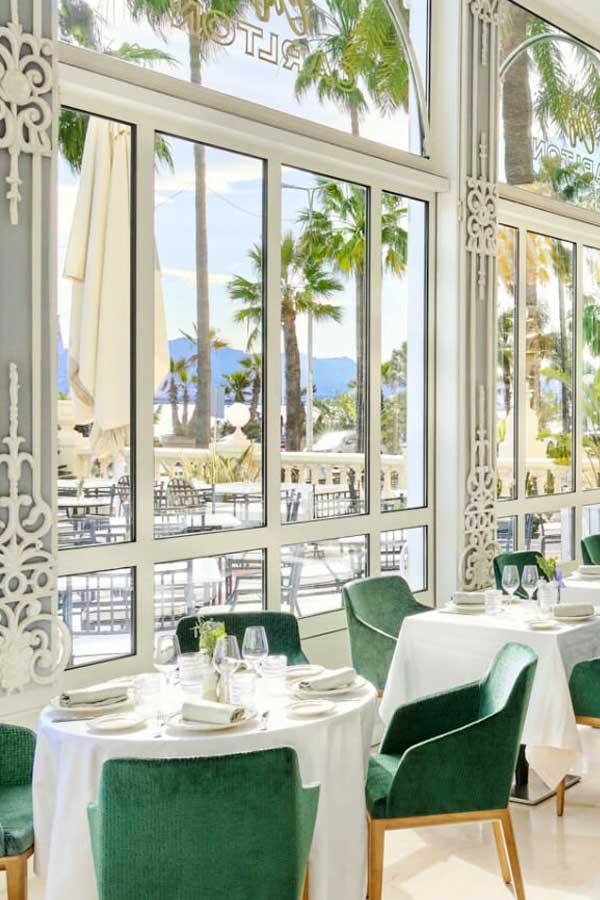 Restaurant Riviera Carlton Cannes